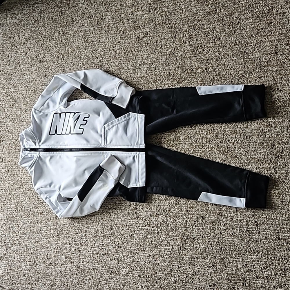 Toddler 4T NIKE Track Suit